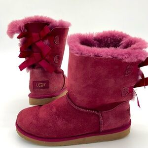 Ugg Australia Bailey Bow
Pink Ugg Boots with Fur Size 5 Winter Boots Authentic